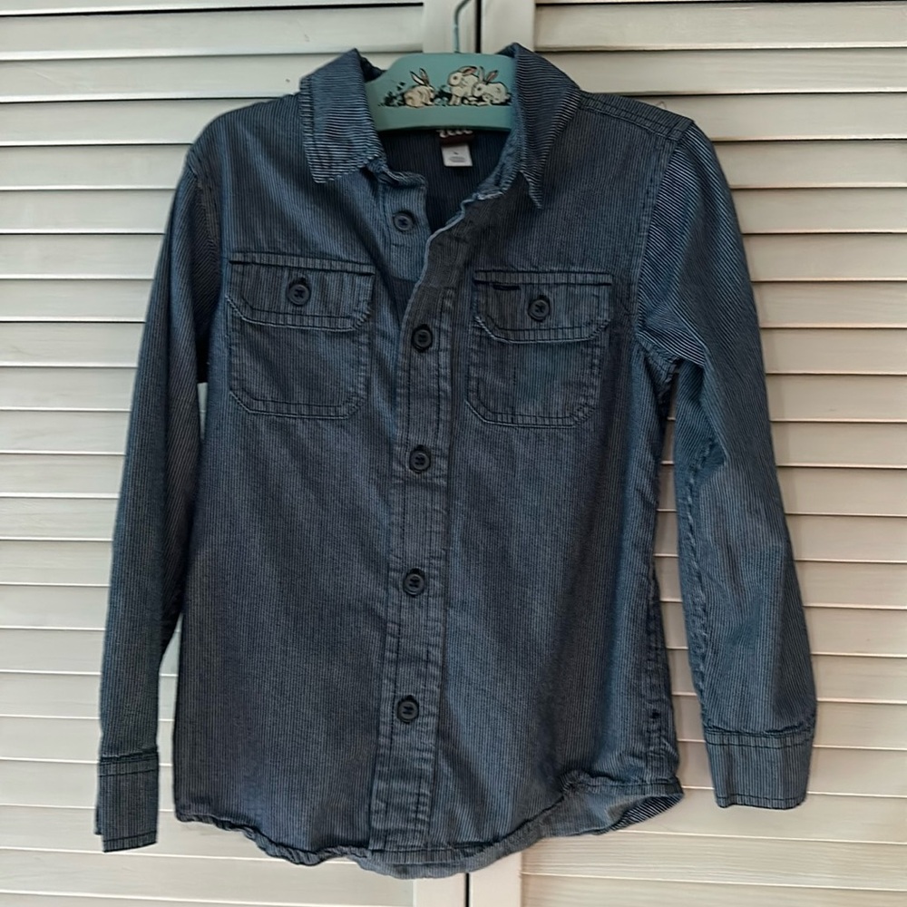 Tea collection button up shirt, size 5
